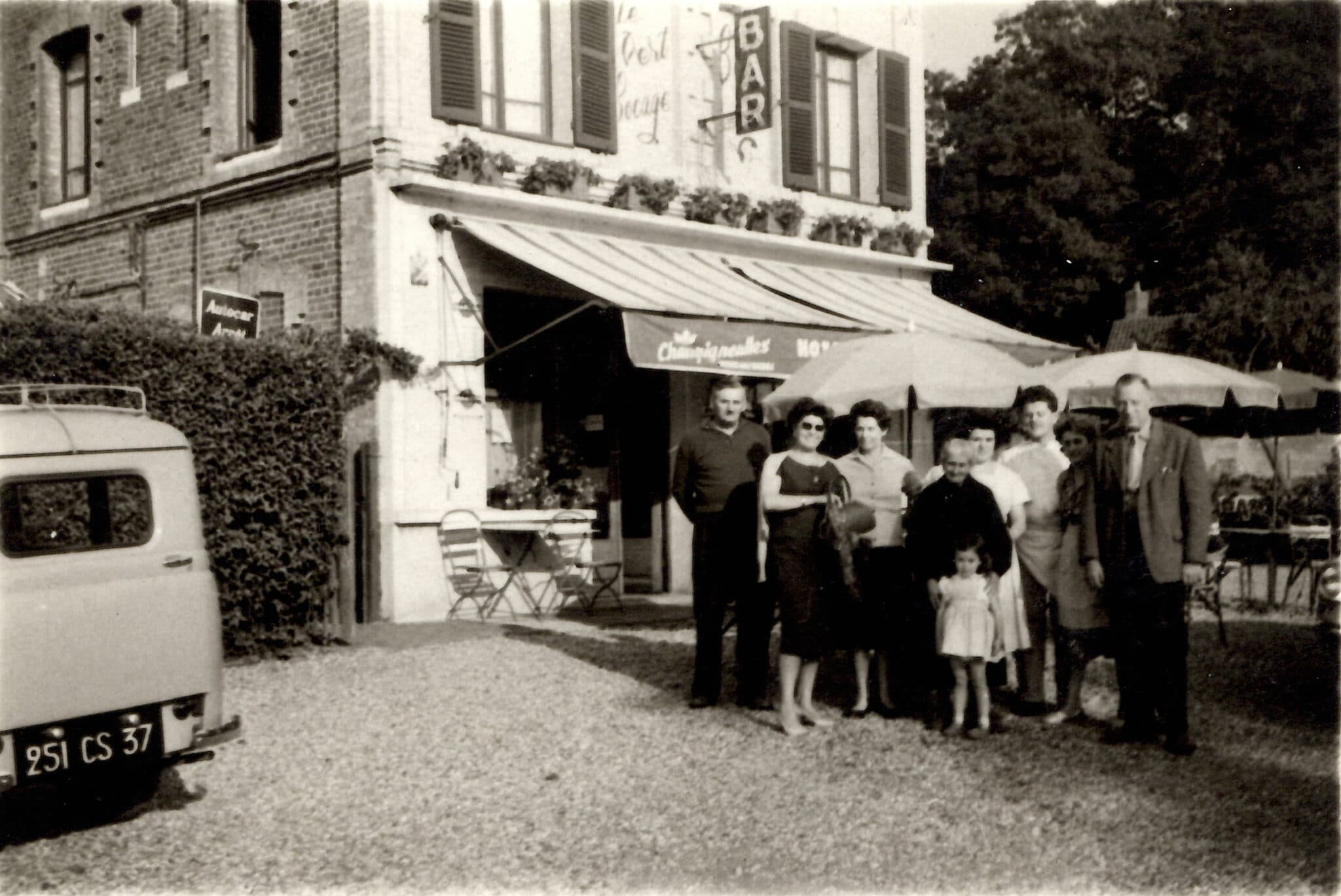 Bar restaurant hotel Le Vert Bocage 1900